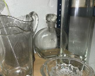 Assorted glassware & crystal pcs