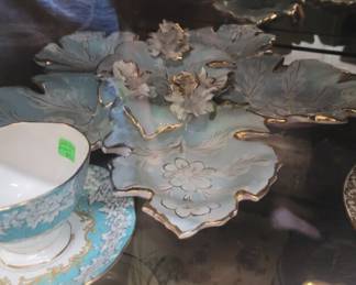 Gorgeous vintage porcelain serving plate