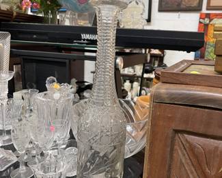 Crystal & glassware
