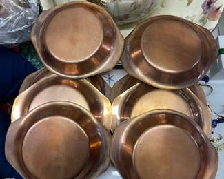 Copper serving bowls set