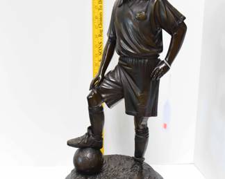 Bronze Statue
Signed: Jim Davidson