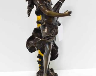 Figural Bronze "En Vedette"
Signed: Louis Moreau