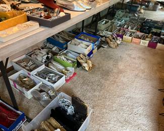 loads of sz 7 vintage shoes