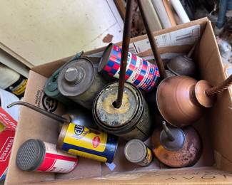 vintage oil cans, garage tins