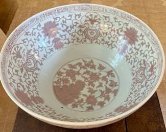 Monumental Oriental bowl