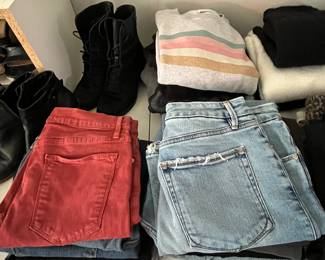 Women’s jeans and tops. Brands include Frame, Current/Elliott, Good American, Rag & Bone, J Brand, DL1961, Bella+Canvas, American Eagle, and more.