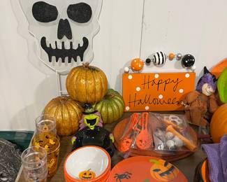 Halloween decorations/decor.