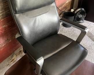 La-Z-Boy office chair.