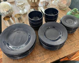 Set of Pottery Barn dinnerware (“Sausalito”).