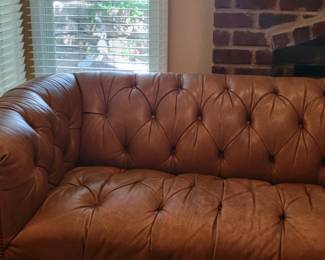 ETHAN ALLEN CHESTERFIELD TUFTED/NAIL-HEAD TRIM LEATHER SOFA (SEATING HAS WEAR) $200 (SAME SOFA DIFFERENT ROOM AND LIGHTING FOR PICS)