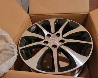 ACURA 17" RIMS - FOUR TOTAL AT $100 EACH TOTAL $400 EXCELLENT CONDITION