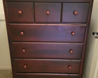RAGASSI CHEST OF DRAWERS