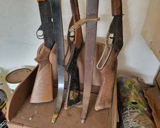 Daisy bb gun, vintage red rider bb gun. Bear bow.