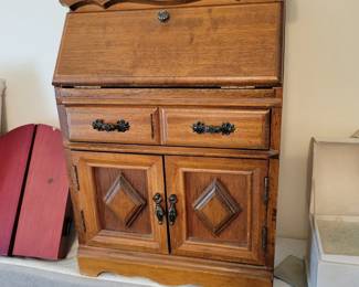 Vitamin jewelry box. 