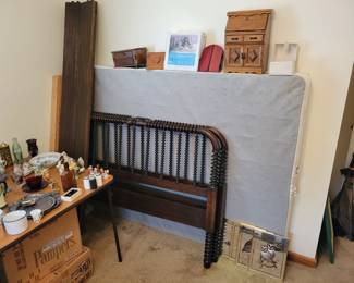 1920s Jenny Lind Full size bed, frame and box spring excellent Condition!