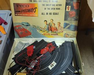 Tyco slot car HO scale racing track with Tycopro Chaparral 2G Slot Car #8804 with Steel Black Pan Chassis 1970.