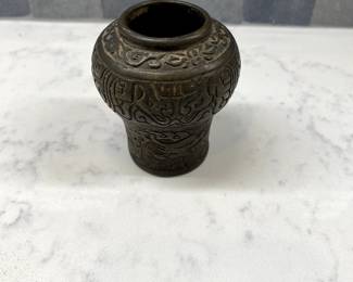 Antique Chinese bronze vase