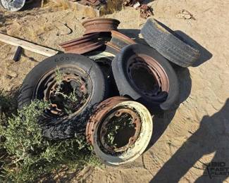 3026  7 Ford Wide 5 Wheels and 1 VW Beetle Wheel 