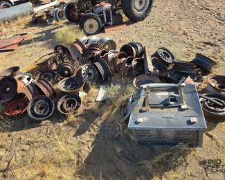 3046  Wheels, Air Conditioner, and Axles with Leaf Springs 