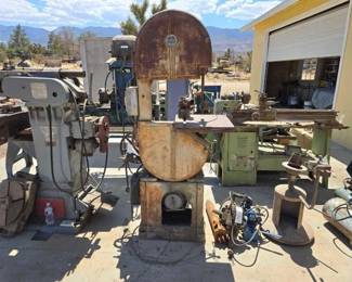 1052  Wlaker Turner Band Saw 