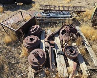 3060  Ford Transmission Case, Drum Brakes, Leaf Spring, Gas Tank 