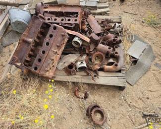 4258  Assorted Engine Parts 