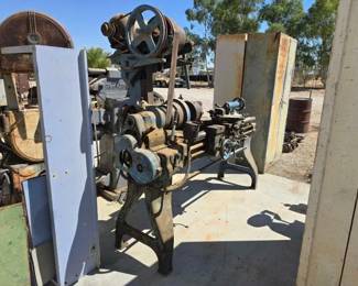 1038  Rockford Lathe 