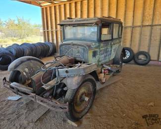 228  Early Model Oldsmobile 