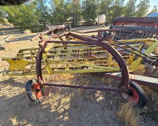 4110  New Holland Hay Rake Tractor Implement 