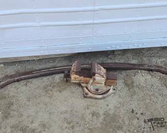 3004  Paramo No 3 Bench Vise and Ford Drop Axle 