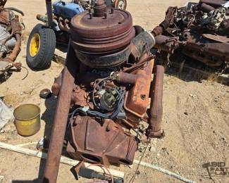 3510  Ford V8 Engine 