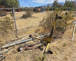 2006  Engine Stand, Leaf Springs, Metal Pipe 