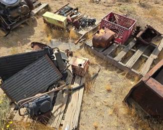 2588  Radiator Transmission Housing Gears and Parts 