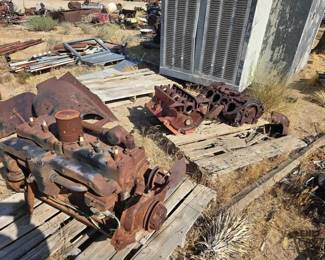 2572  1 Flathead Engine and 2 Engine Blocks 
