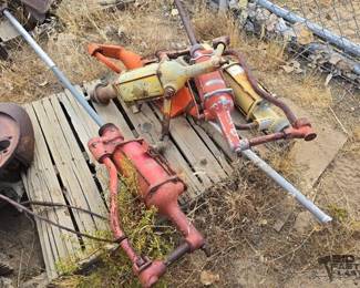 3850  5 Oil Lubester Hand Pumps 
