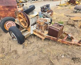 2590  Trailer and Sparyer 
