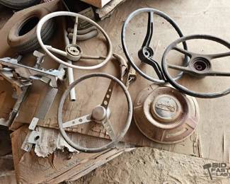 3338  4 Steering Wheels, 2 Spouts, Hubcab and Brackets 