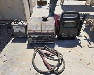 1056  Battery Charger, Tester and Jumper 