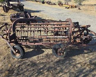 110  Ferguson Side Delivery Hay Rake Implement 