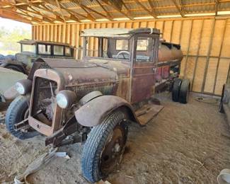 232  Early Model Dodge Brothers Water Truck 