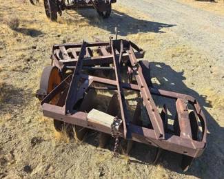 112  Farm Disc Implement 