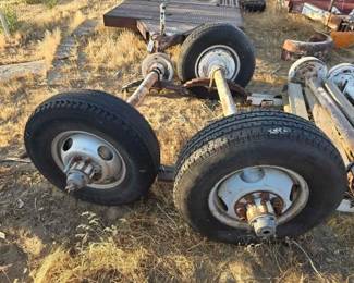 2024  2 Axles with Leaf Springs 