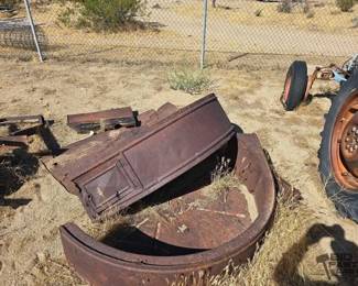 3074  Fenders, Running Board, Scrap Metal 