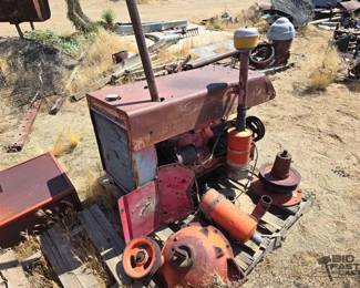2228  Ford Tractor Engine and front end 