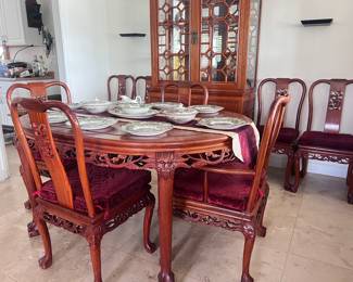 Wonderful Rosewood DINING TABLE AND CHAIRS set