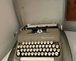 Antique Smith Corona Typewriter 