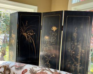 Reversible folding Asian Screen
