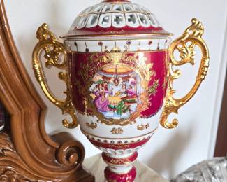 Ornate Gold Gilded Victorian Urn