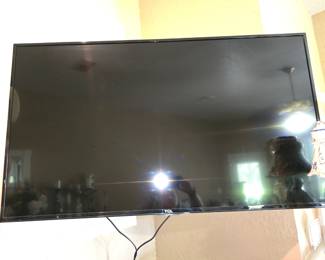 TCL 56" TV