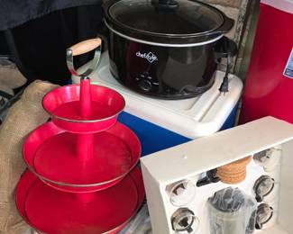 Crock Pot - Serving Tier Tray - Ice Chest - Vintage Capachino Set